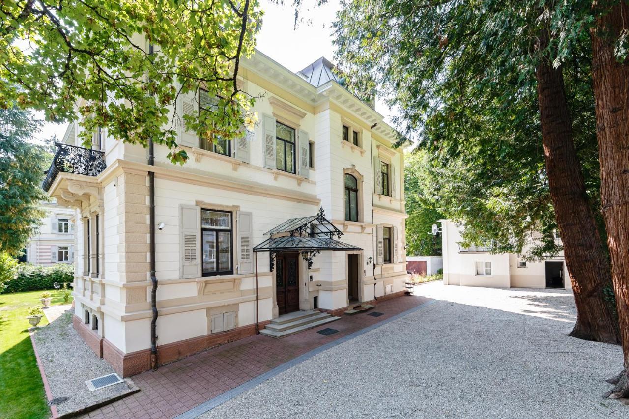 Villa Luttwitz Baden-Baden Exteriör bild